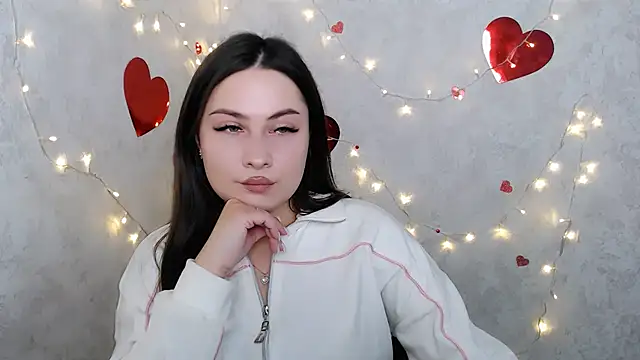 EmiliaTemi  online show from February 2025 12:02:02 PM