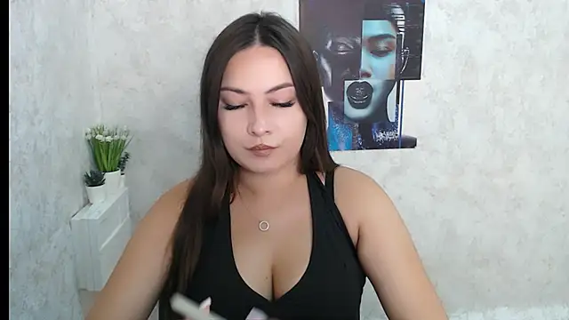 EmiliaTemi  online show from September 2025 11:32:02 AM