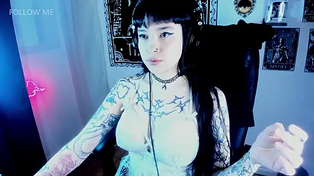 Snapshot of Demongirl6666 chatting on December 2025 08:00:02 AM Demongirl6666 online show from December 2025 08:00:02 AM