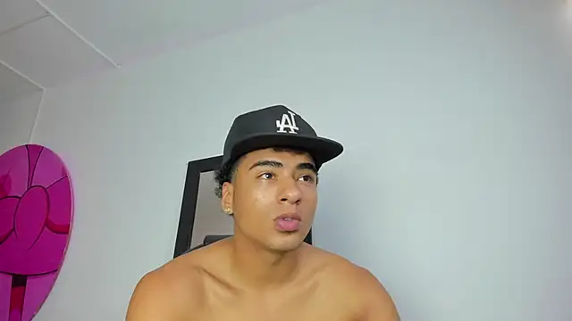 Snapshot of ANGEL_NICOLAS chatting on January 2025 09:10:01 PM ANGEL NICOLAS online show from January 2025 09:10:01 PM