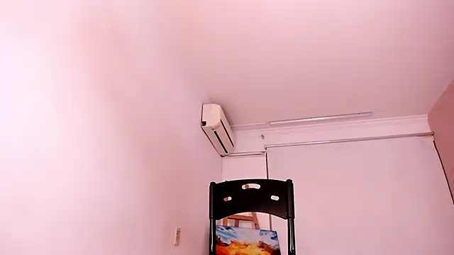 Snapshot of ANGEL_NICOLAS chatting on February 2025 11:37:01 PM ANGEL NICOLAS online show from February 2025 11:37:01 PM