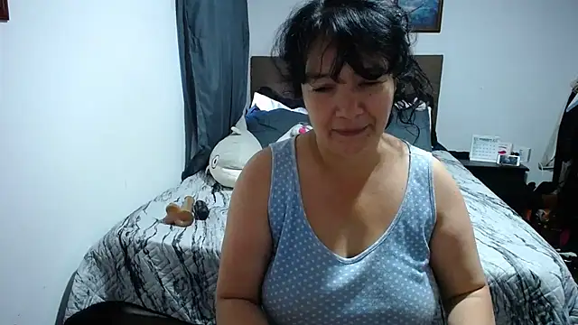 Snapshot of Sweeetness_Milf chatting on January 2025 12:43:02 PM Sweeetness Milf online show from January 2025 12:43:02 PM