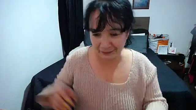 Snapshot of Sweeetness_Milf chatting on January 2025 06:49:02 PM Sweeetness Milf online show from January 2025 06:49:02 PM
