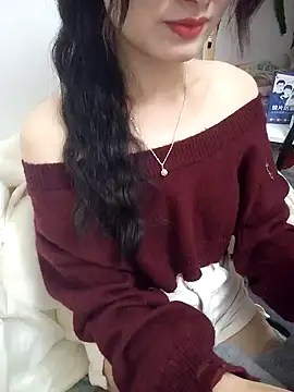 Snapshot of Lovely_kute chatting on February 2025 03:59:01 PM Lovely kute online show from February 2025 03:59:01 PM