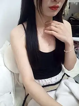 Snapshot of Lovely_kute chatting on March 2025 03:45:02 PM Lovely kute online show from March 2025 03:45:02 PM
