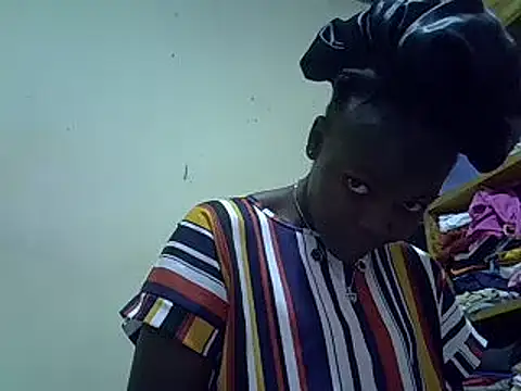 Snapshot of pretty_vivy chatting on January 2025 02:58:02 PM pretty vivy online show from January 2025 02:58:02 PM