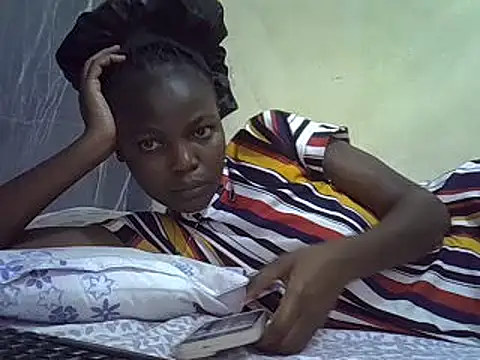 Snapshot of pretty_vivy chatting on January 2025 04:42:01 AM pretty vivy online show from January 2025 04:42:01 AM