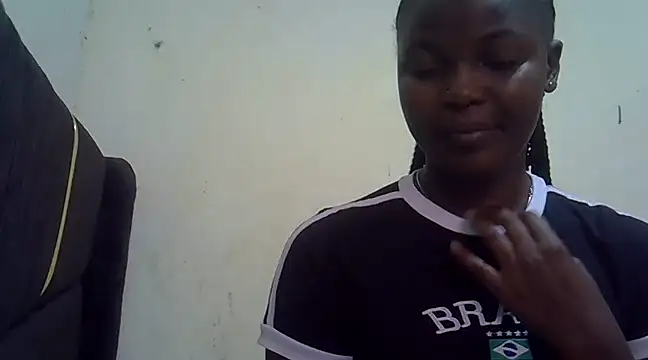 Snapshot of pretty_vivy chatting on March 2025 01:20:01 PM pretty vivy online show from March 2025 01:20:01 PM