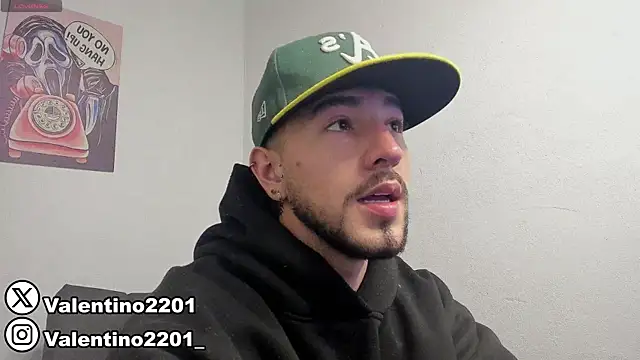 Snapshot of Valentino_Xander chatting on March 2025 01:28:01 AM Valentino Xander online show from March 2025 01:28:01 AM