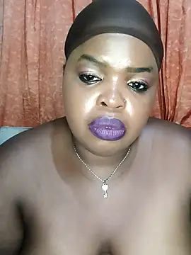 Snapshot of smileyass chatting on October 2025 12:10:02 AM smileyass online show from October 2025 12:10:02 AM