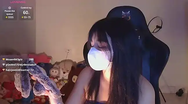 Snapshot of TimmyZi chatting on December 2024 05:50:02 PM TimmyZi online show from December 2024 05:50:02 PM