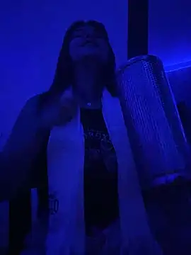 Snapshot of TifanyWhite_ chatting on December 2024 07:58:01 AM TifanyWhite online show from December 2024 07:58:01 AM