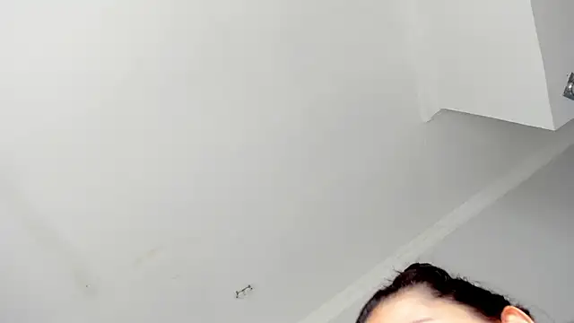 Snapshot of TifanyWhite_ chatting on February 2025 08:37:01 PM TifanyWhite online show from February 2025 08:37:01 PM