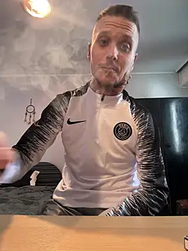 Snapshot of BWC69_69_69 chatting on December 2024 10:47:02 AM BWC69 69 69 online show from December 2024 10:47:02 AM