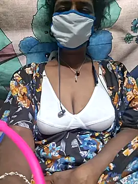 Snapshot of Tamil--Rani chatting on November 2025 02:11:01 PM Tamil--Rani online show from November 2025 02:11:01 PM