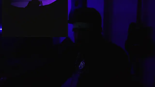darkclothes online show from December 2024 03:18:02 AM