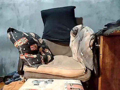 Snapshot of bumbumtatuado chatting on October 2025 02:01:02 AM bumbumtatuado online show from October 2025 02:01:02 AM