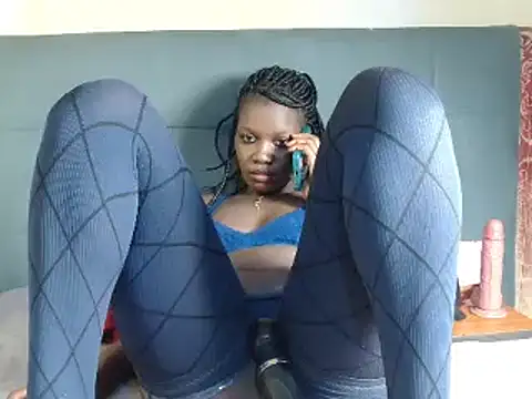 Layla Amish1 online show from November 2025 04:17:01 PM