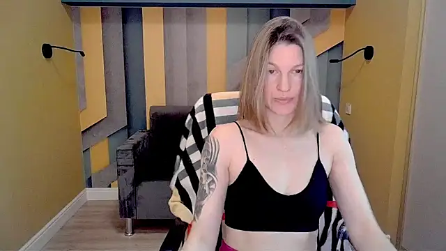 EmilyWalkeri online show from February 2025 08:06:01 AM