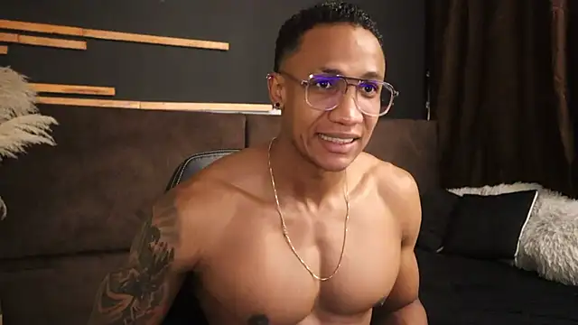 Logan Varela online show from January 2025 12:35:01 PM