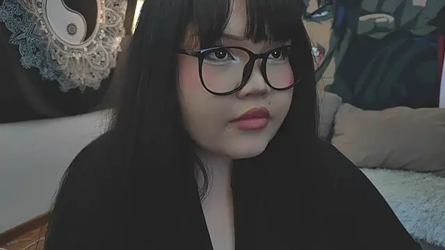 LeyaKan online show from February 2025 07:31:02 PM