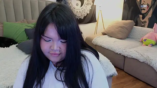 LeyaKan online show from March 2025 10:58:01 PM