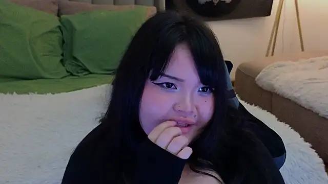 LeyaKan online show from March 2025 12:05:02 AM
