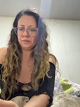 miss hanna07 online show from December 2025 10:21:02 AM