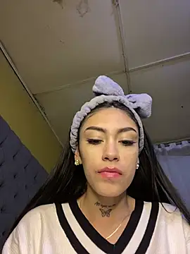 Effy Bonny online show from December 2024 02:01:02 AM