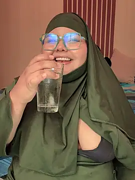 Snapshot of _Shara_Handal_ chatting on March 2025 10:33:02 AM Shara Handal online show from March 2025 10:33:02 AM