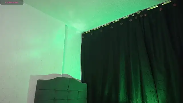 Snapshot of sexybat_twink chatting on September 2025 11:59:01 AM sexybat twink online show from September 2025 11:59:01 AM