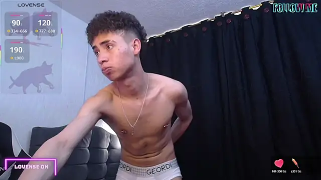 Snapshot of sexybat_twink chatting on October 2025 06:56:01 PM sexybat twink online show from October 2025 06:56:01 PM