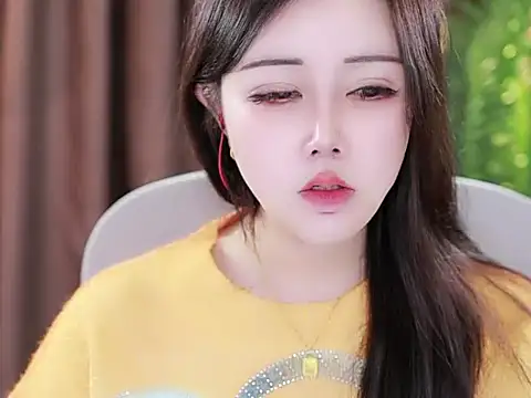 Qiaoqiao  online show from January 2025 11:12:02 AM