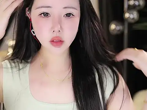 Qiaoqiao  online show from October 2025 06:19:01 AM