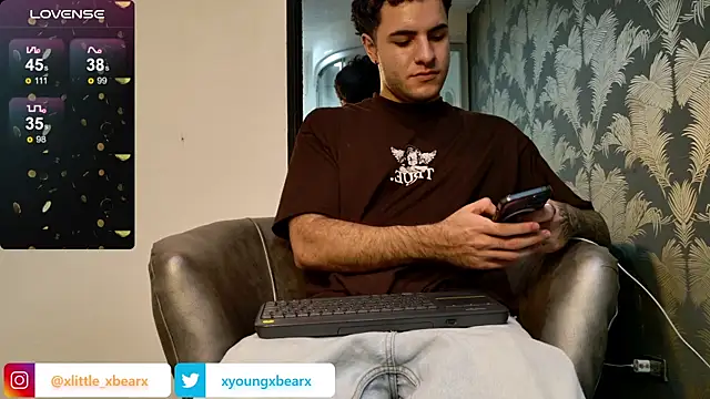 xlittle xbearx online show from December 2024 01:48:02 AM