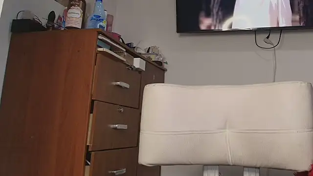 Snapshot of Maylin_2024 chatting on October 2025 07:25:02 PM Maylin 2024 online show from October 2025 07:25:02 PM