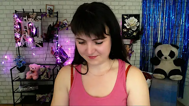 Darina M  online show from January 2025 01:32:01 PM