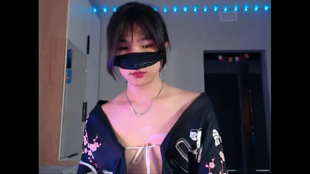 Snapshot of yukitori_2 chatting on January 2025 12:18:01 PM yukitori 2 online show from January 2025 12:18:01 PM