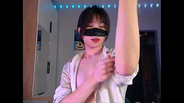 Snapshot of yukitori_2 chatting on January 2025 11:56:01 AM yukitori 2 online show from January 2025 11:56:01 AM