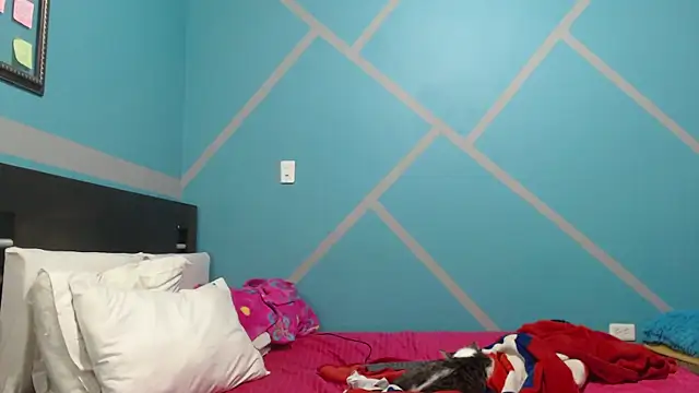 Snapshot of Nanna_and_Balder chatting on September 2025 03:43:02 AM Nanna and Balder online show from September 2025 03:43:02 AM