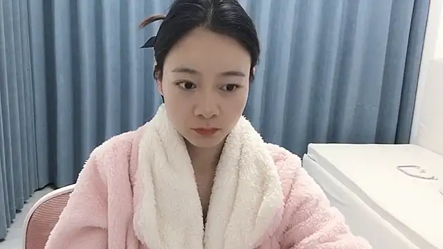 amy-jini online show from December 2024 12:44:01 PM