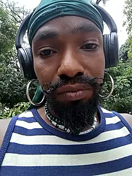 Snapshot of Siriss_boyrag chatting on September 2025 07:02:02 PM Siriss boyrag online show from September 2025 07:02:02 PM