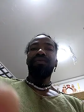 Snapshot of Siriss_boyrag chatting on September 2025 12:05:02 PM Siriss boyrag online show from September 2025 12:05:02 PM