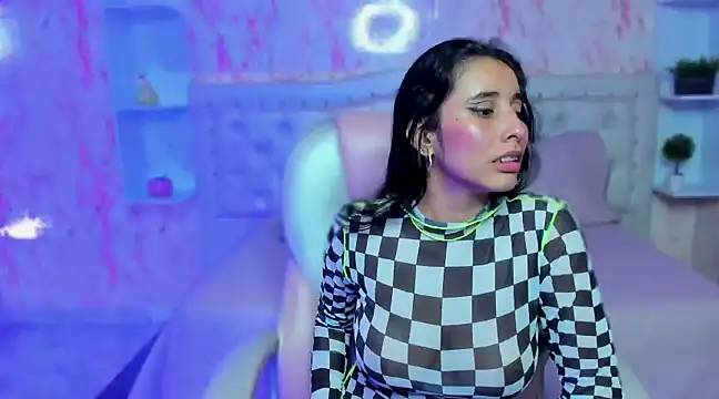 VICTORIA HOUSTON online show from February 2025 10:09:02 PM