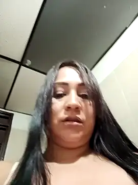 skarleth001 online show from September 2025 05:08:01 AM