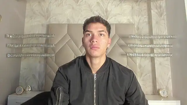AndyPalmer  online show from December 2024 12:11:01 PM
