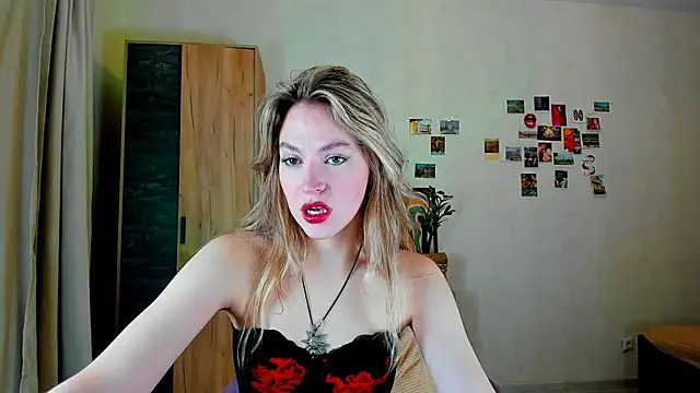 Niky  Jess online show from December 2024 05:18:02 AM