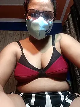 Snapshot of CAFE134_768 chatting on September 2025 06:02:01 PM CAFE134 768 online show from September 2025 06:02:01 PM