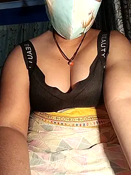 Snapshot of CAFE134_768 chatting on October 2025 06:31:02 PM CAFE134 768 online show from October 2025 06:31:02 PM