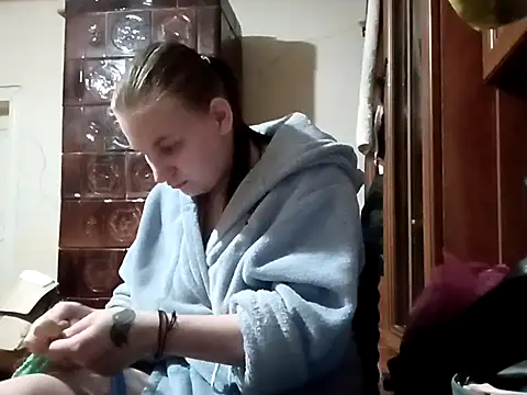 Snapshot of Zvezdnaya_Vedmichka chatting on December 2024 07:21:01 PM Zvezdnaya Vedmichka online show from December 2024 07:21:01 PM